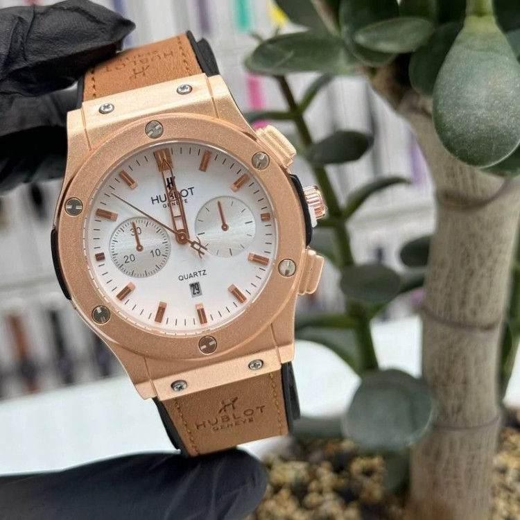ساعت هابلوت Hublot کیفیت عالی بند و قفل اصلی با کارت گارانتی و ضمانت کیفیت و جعبه ارسال به کل کشور در رنگبندی متنوع